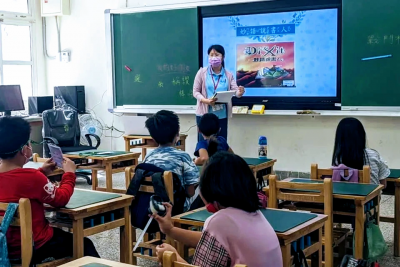 史懷哲下鄉.png