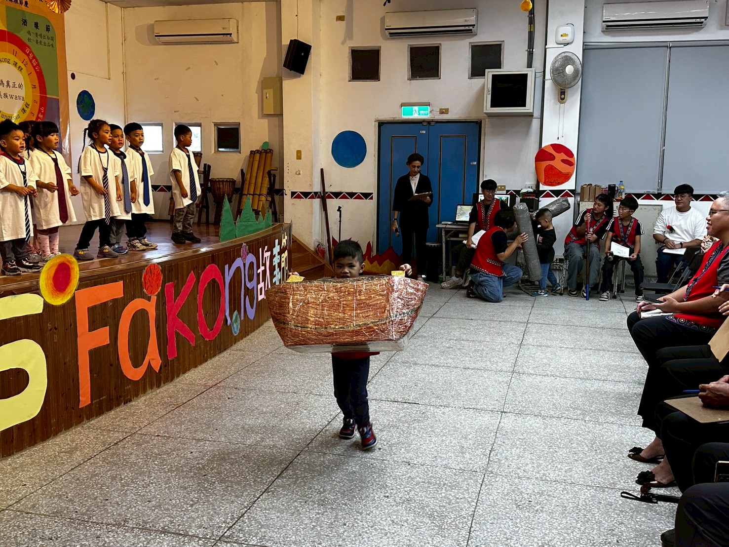 https://xc.hlc.edu.tw/~fbps_www/uploads/tadgallery/2026_03_07/727_LINE_ALBUM_2025117故事節_260307_165.jpg 