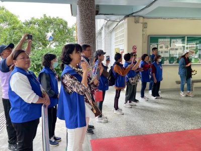 LINE_ALBUM_1141209彰化縣幼瑩廣慈文教學會致贈聖誕禮_251210_46.jpg