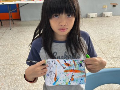 LINE_ALBUM_閱讀營隊—塗鴉迷你繪本DIY_260813_7.jpg