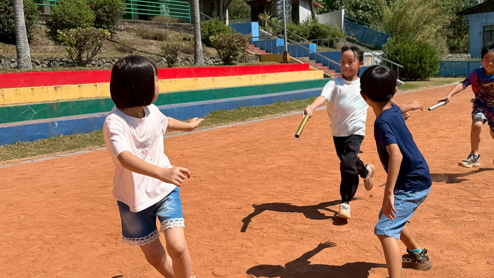 https://xc.hlc.edu.tw/~mrps_www/uploads/tadgallery/2026_06_04/17854_LINE_ALBUM_1150528大頭照_260529_27.jpg 