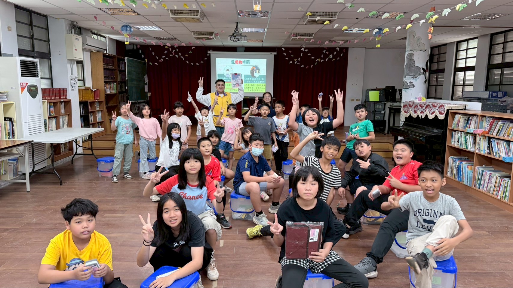 https://xc.hlc.edu.tw/~mrps_www/uploads/tadgallery/2026_06_04/17995_LINE_ALBUM_1150529_260603_56.jpg 