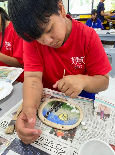 https://xc.hlc.edu.tw/~smjh_www/uploads/tadgallery/2021_04_14/1253_20200620璞石畫體驗_200712_53.jpg 