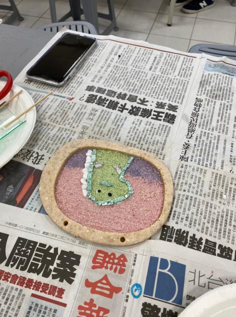 https://xc.hlc.edu.tw/~smjh_www/uploads/tadgallery/2021_04_14/1285_20200620璞石畫體驗_200712_85.jpg 