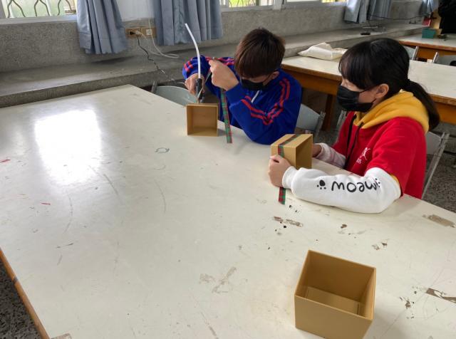 https://xc.hlc.edu.tw/~smjh_www/uploads/tadgallery/2021_04_14/1555_20201211八年級高中職參訪_210202_51.jpg 
