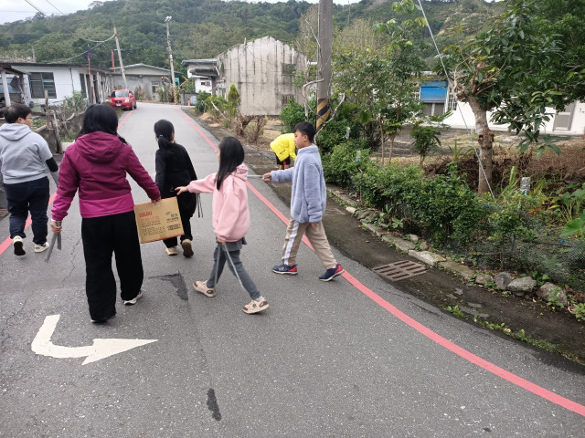 LINE_ALBUM_20250117社區服務_250123_6.jpg