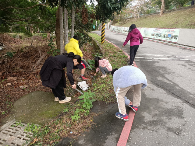 LINE_ALBUM_20250117社區服務_250123_8.jpg
