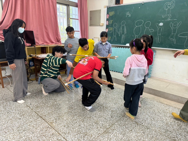 LINE_ALBUM_2025121藝術冬令營中年級_250123_23.jpg