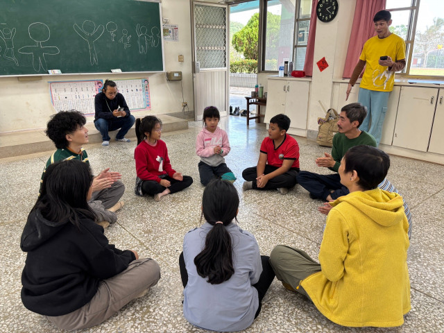 LINE_ALBUM_2025121藝術冬令營中年級_250123_28.jpg