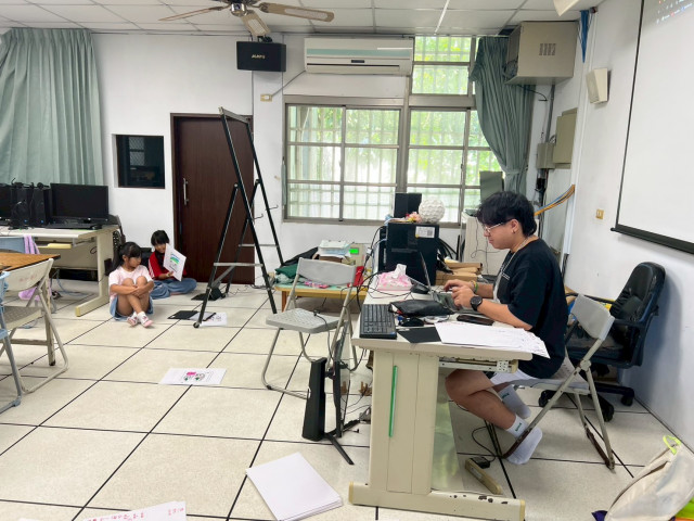 LINE_ALBUM_2025夏日樂學｜AI歌曲創作_250827_60.jpg