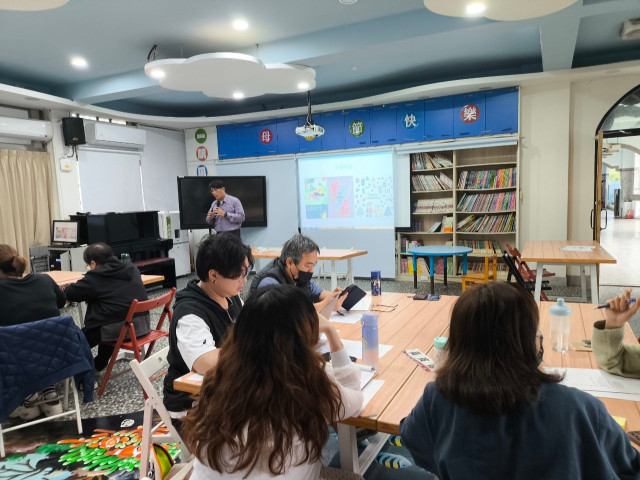 LINE_ALBUM_20250305社群研習-彈性學習課程規劃_251029_6.jpg