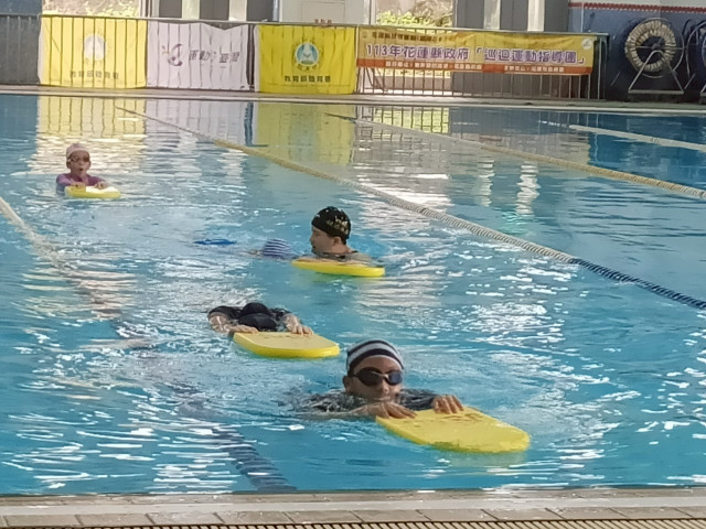 LINE_ALBUM_2025411游泳教學_251103_12.jpg