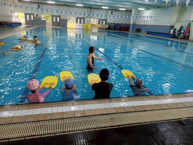 LINE_ALBUM_2025411游泳教學_251103_15.jpg