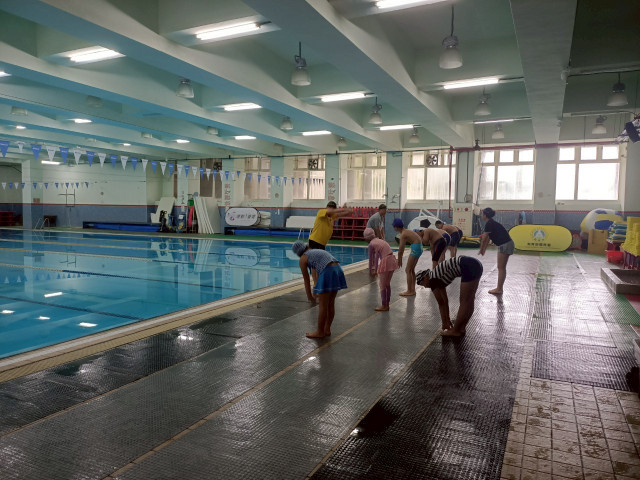 LINE_ALBUM_2025411游泳教學_251103_24.jpg