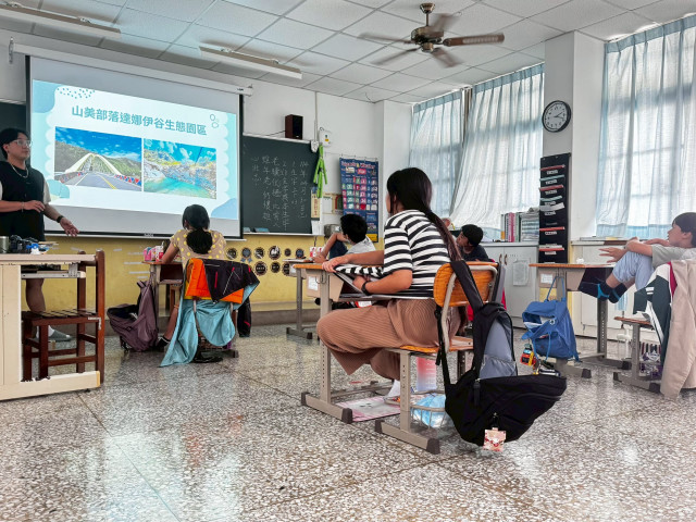 LINE_ALBUM_20250501六年級校外教學行前說明_251103_34.jpg