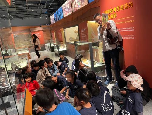 LINE_ALBUM_20231124校外教學（池南.考古博物館）_231127_19.jpg