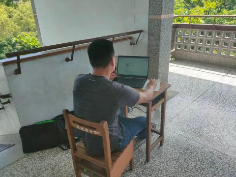 003.jpg