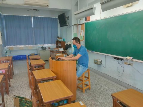 004.jpg