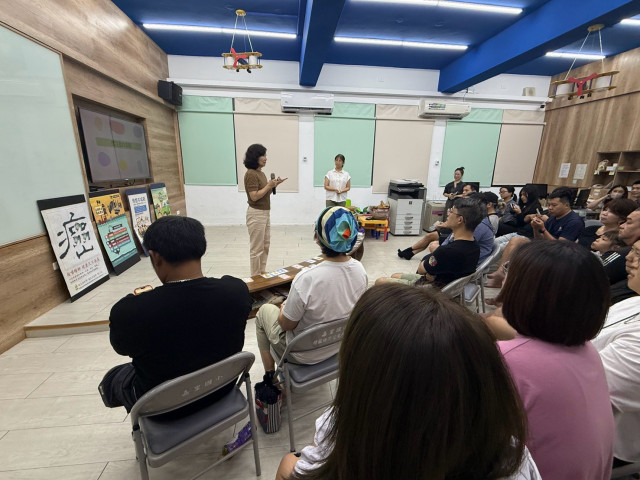 https://xc.hlc.edu.tw/~zlips_www/uploads/tadgallery/2026_09_28/14621_LINE_ALBUM_1150904聯合班親會_260928_33.jpg 