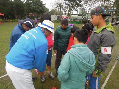 裁判長給予選手建議